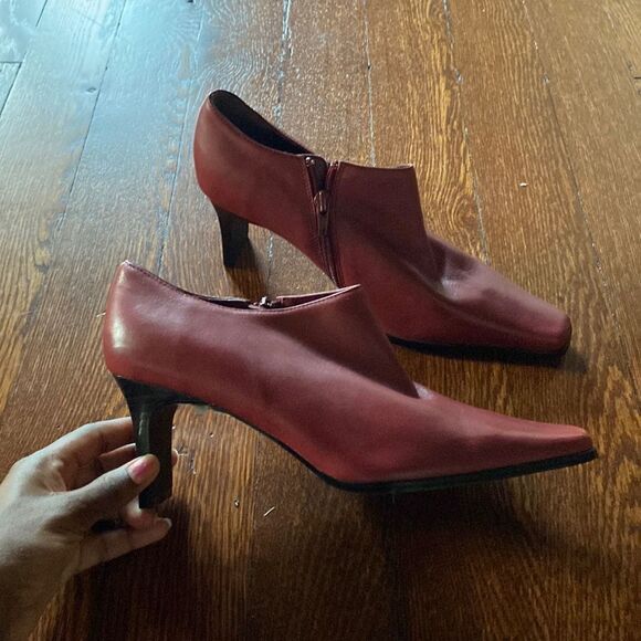Reaction Kenneth Cole Brick Red Ankle Heel Boots SIZE 8.5 - Picture 1 of 7